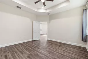 10118 N Brooks St, Tampa, FL 33612 - Photo 21