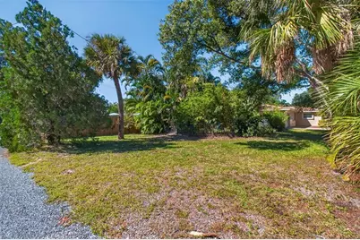 2601 56th Street S, Gulfport, FL 33707 - Photo 29