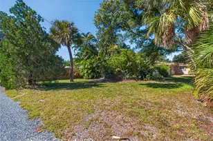2601 56th St S, Gulfport, FL 33707 - Photo 29