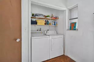 2601 56th St S, Gulfport, FL 33707 - Photo 27