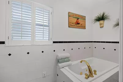 2601 56th Street S, Gulfport, FL 33707 - Photo 19