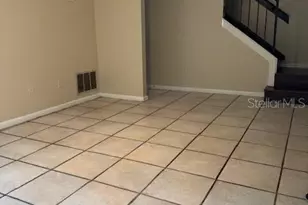 7607 El Paseo Ct, Tampa, FL 33615 - Photo 3