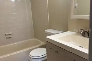 7607 El Paseo Ct, Tampa, FL 33615 - Photo 11