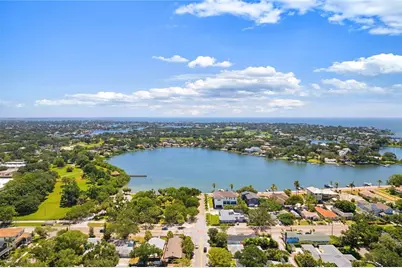 180 30th Avenue N, Saint Petersburg, FL 33704 - Photo 27
