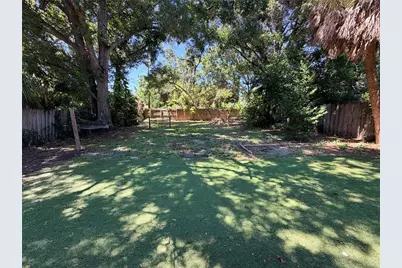 2401 Quincy Street S, Saint Petersburg, FL 33711 - Photo 9