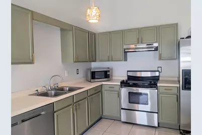 812 37th Avenue S, Saint Petersburg, FL 33705 - Photo 5