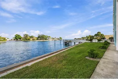 1365 Snell Isle Boulevard NE #1A, Saint Petersburg, FL 33704 - Photo 1