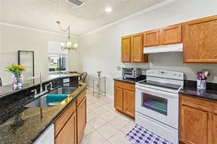 609 Vallance Way NE, Saint Petersburg, FL 33716 - Photo 11