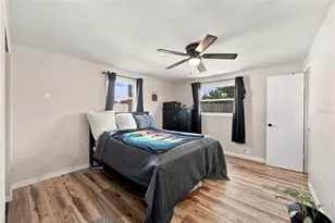 8573 76th Ave, Seminole, FL 33777 - Photo 13