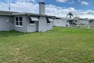 2215 Pamela Dr, Holiday, FL 34690 - Photo 15