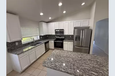 317 Delwood Breck Street, Ruskin, FL 33570 - Photo 5