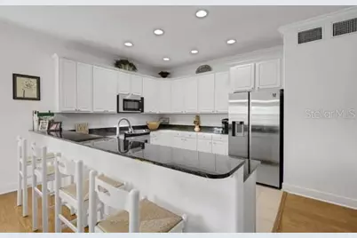 110 Ricardo Way NE #8, Saint Petersburg, FL 33704 - Photo 5