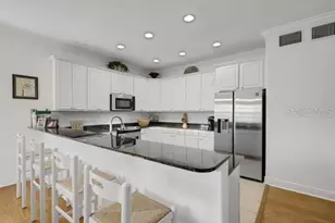 110 Ricardo Way NE, Saint Petersburg, FL 33704 - Photo 5