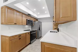 1001 Pearce Dr, Clearwater, FL 33764 - Photo 19
