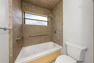 7448 17th Ln NE, Saint Petersburg, FL 33702 - Photo 21