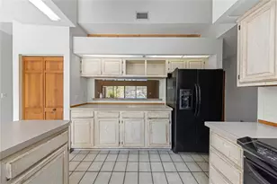 7448 17th Ln NE, Saint Petersburg, FL 33702 - Photo 11