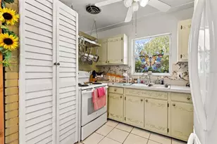 6801 17th Ln N, Saint Petersburg, FL 33702 - Photo 11
