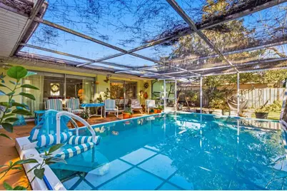 6801 17th Lane N, Saint Petersburg, FL 33702 - Photo 5