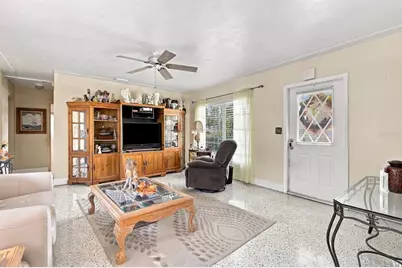 6801 17th Lane N, Saint Petersburg, FL 33702 - Photo 7