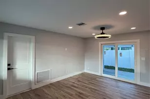 1901 57th St N, Saint Petersburg, FL 33710 - Photo 15
