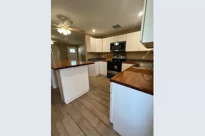 7250 Daggett Terrace, New Port Richey, FL 34655 - Photo 9