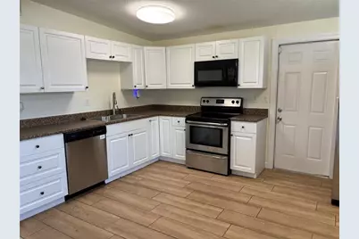 8200 93rd Avenue, Seminole, FL 33777 - Photo 5