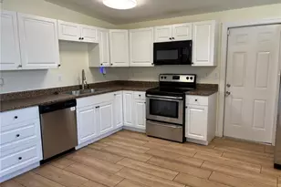 8200 93rd Ave, Seminole, FL 33777 - Photo 5