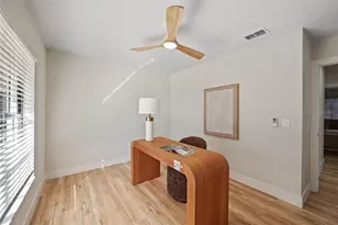 16611 Round Oak Dr, Tampa, FL 33618 - Photo 33