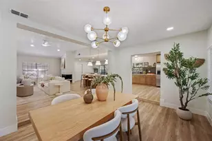 16611 Round Oak Dr, Tampa, FL 33618 - Photo 21