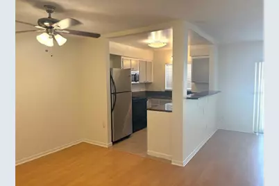 4455 38th Terrace N #B5, Saint Petersburg, FL 33714 - Photo 5