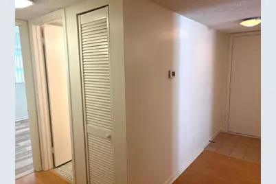 4455 38th Terrace N #B5, Saint Petersburg, FL 33714 - Photo 13