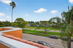 922 N Shore Dr NE, Saint Petersburg, FL 33701 - Photo 31