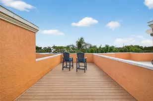 922 N Shore Dr NE, Saint Petersburg, FL 33701 - Photo 25