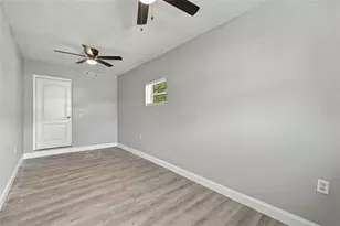 3720 N Garrison St, Tampa, FL 33619 - Photo 31
