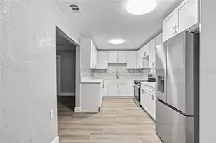 3720 N Garrison St, Tampa, FL 33619 - Photo 17