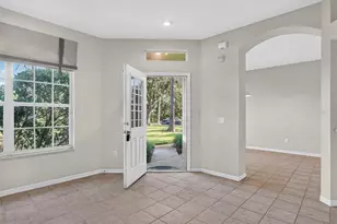 19122 Doves Landing Dr, Tampa, FL 33647 - Photo 5