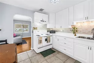 2450 37th Ave N, Saint Petersburg, FL 33713 - Photo 11