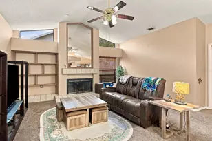 537 Centerwood Dr, Tarpon Springs, FL 34688 - Photo 9