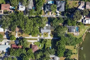 10569 Dixon Dr, Seminole, FL 33772 - Photo 37