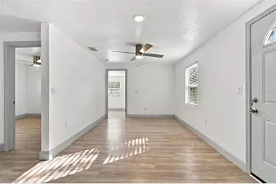 2110 E Ellicott Street, Tampa, FL 33610 - Photo 3