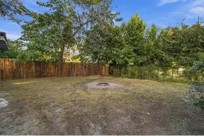 2110 E Ellicott Street, Tampa, FL 33610 - Photo 27