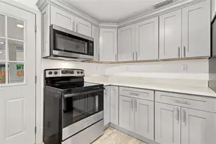 2110 E Ellicott St, Tampa, FL 33610 - Photo 7