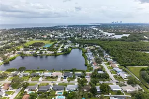 1689 Pennsylvania Ave NE, Saint Petersburg, FL 33703 - Photo 39