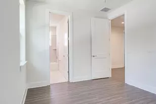 2076 Paragon Cir W, Clearwater, FL 33755 - Photo 51