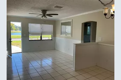 1860 70th Circle N, Saint Petersburg, FL 33702 - Photo 9