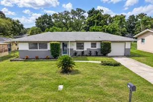 961 Lyndhurst St, Dunedin, FL 34698 - Photo 1