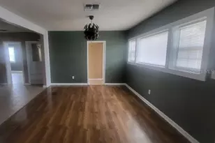 204 80th Ave N, Saint Petersburg, FL 33702 - Photo 3
