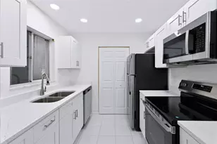 1221 13th Cir SE, Largo, FL 33771 - Photo 7