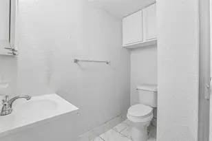 2709 49th Street N, Saint Petersburg, FL 33710 - Photo 23