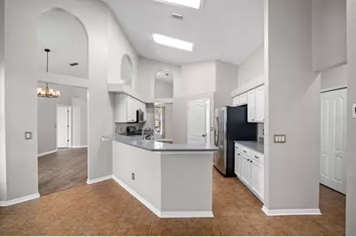 18113 Palm Breeze Drive, Tampa, FL 33647 - Photo 13